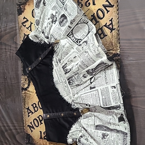 Lip Service - Steampunk skirt and top - M - Picture 11 of 17